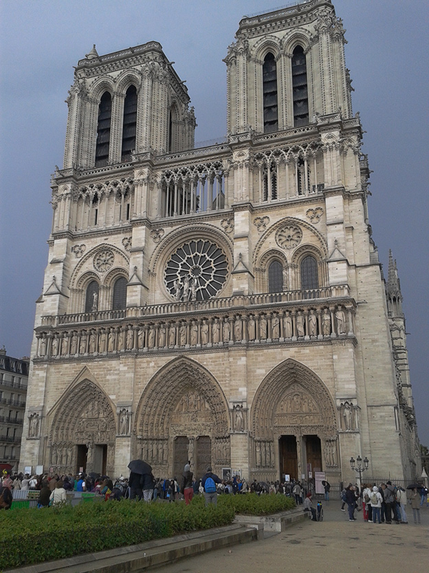 Visit-Paris-Notre-Dame
