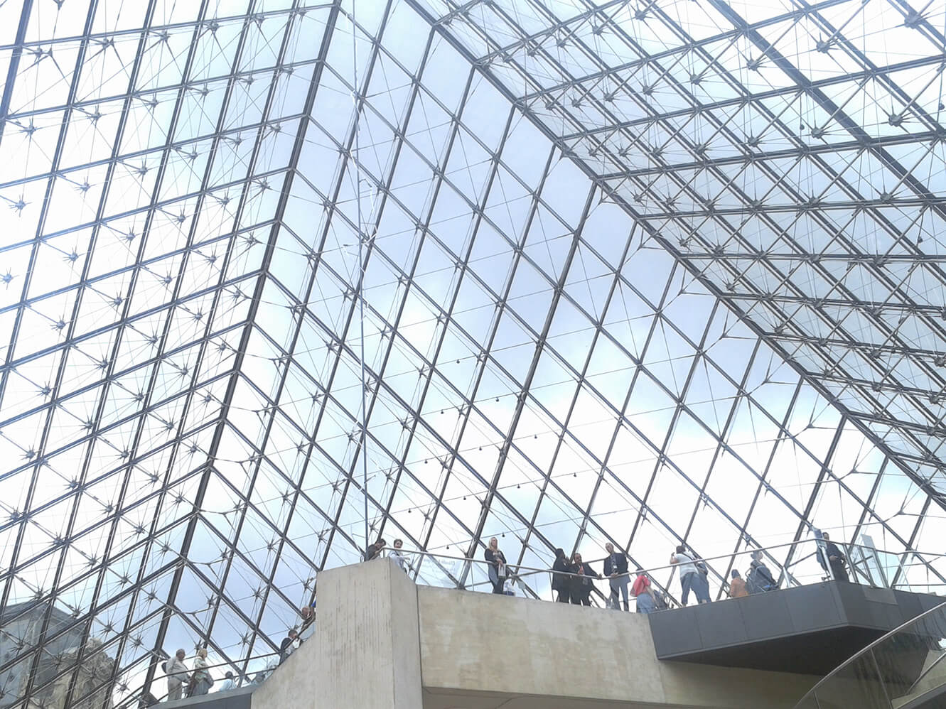 louvre-glass-pyramid